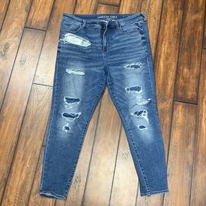 American Eagle Ripped Hi-Rise Jegging